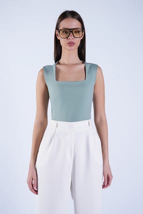 Women's Green Square Collar Thick Strap Sandy Blouse